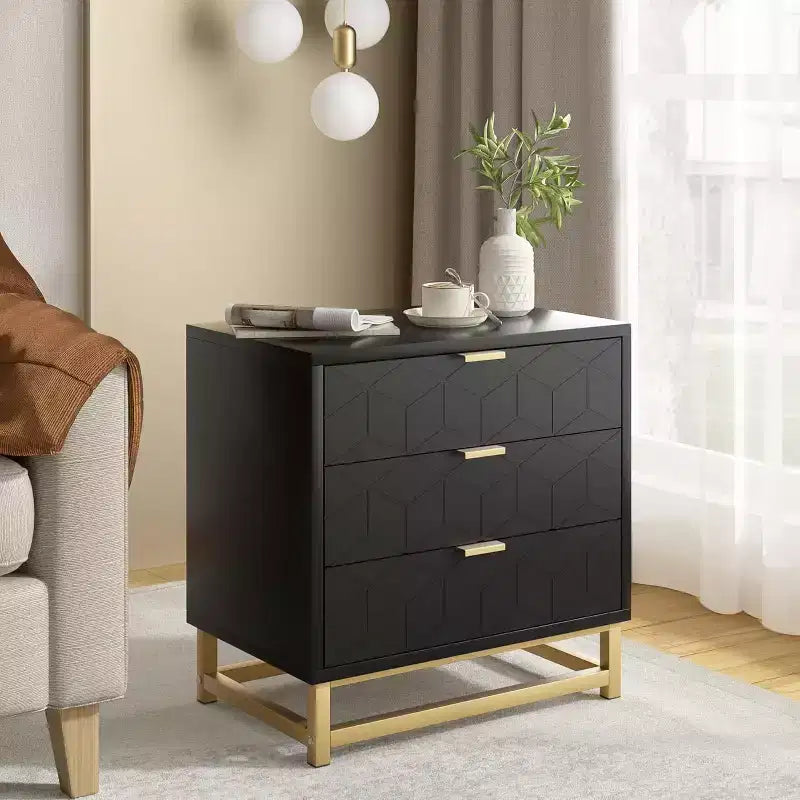 Commode de chambre à trois tiroirs avec pieds en métal