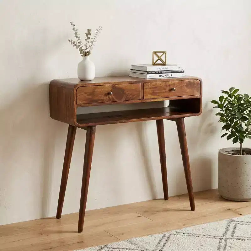 Console en bois massif de couleur châtaigne avec étagère et deux tiroirs